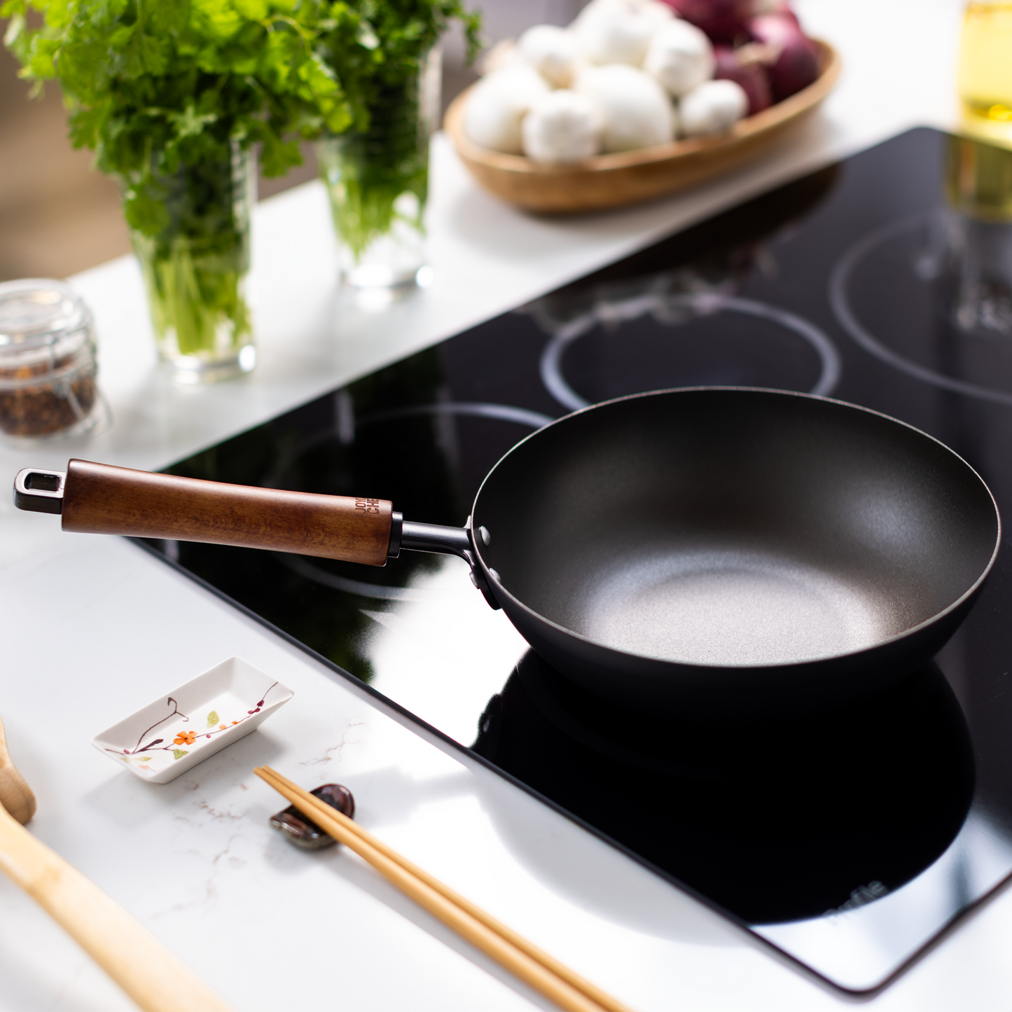 Classic Series 9.5-Inch Carbon Steel Preseasoned Stir Fry Pan