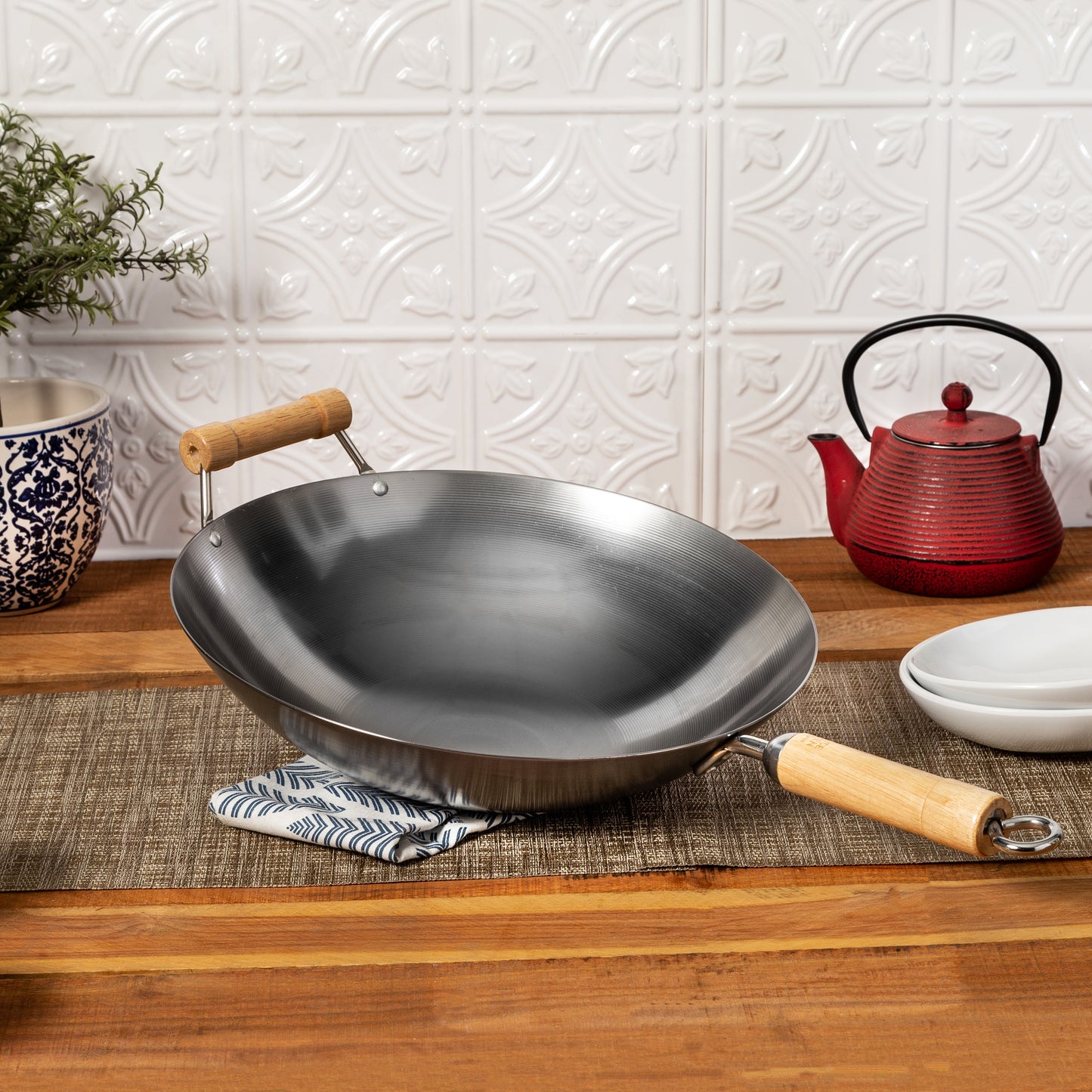 Classic Series 14-Inch Round Bottom Carbon Steel Wok with Birch Handles
