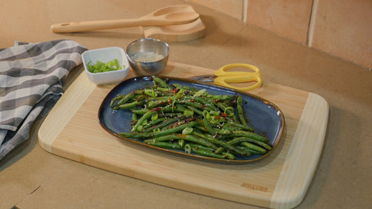 Garlic Chili Crunch Green Beans