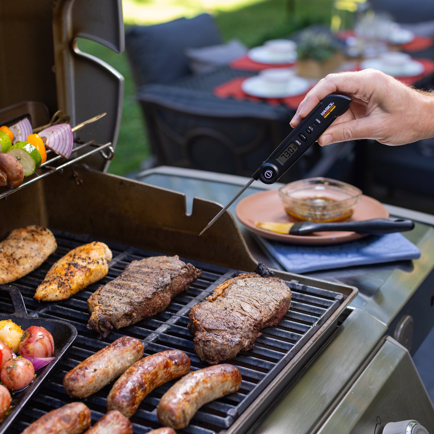 Flip-Action Probe Folding Thermometer