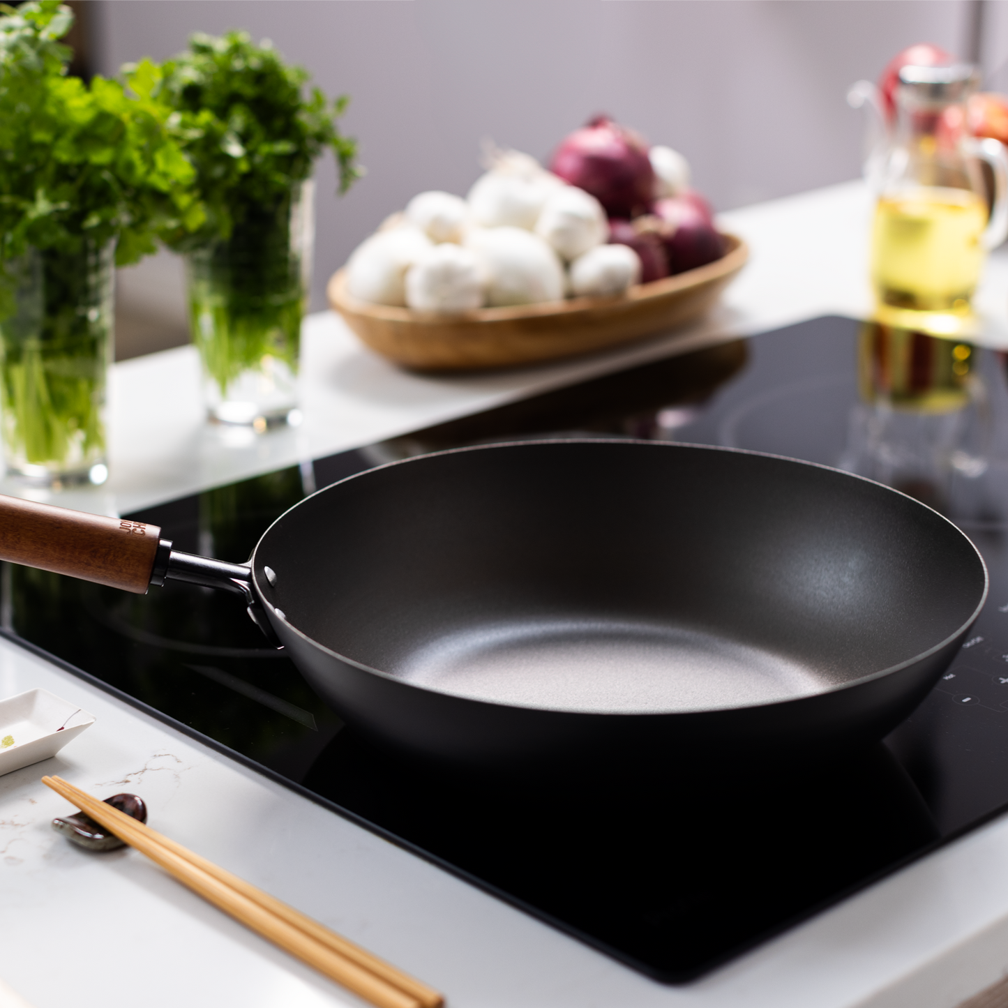 Classic Series 12-Inch Carbon Steel Preseasoned Stir Fry Pan