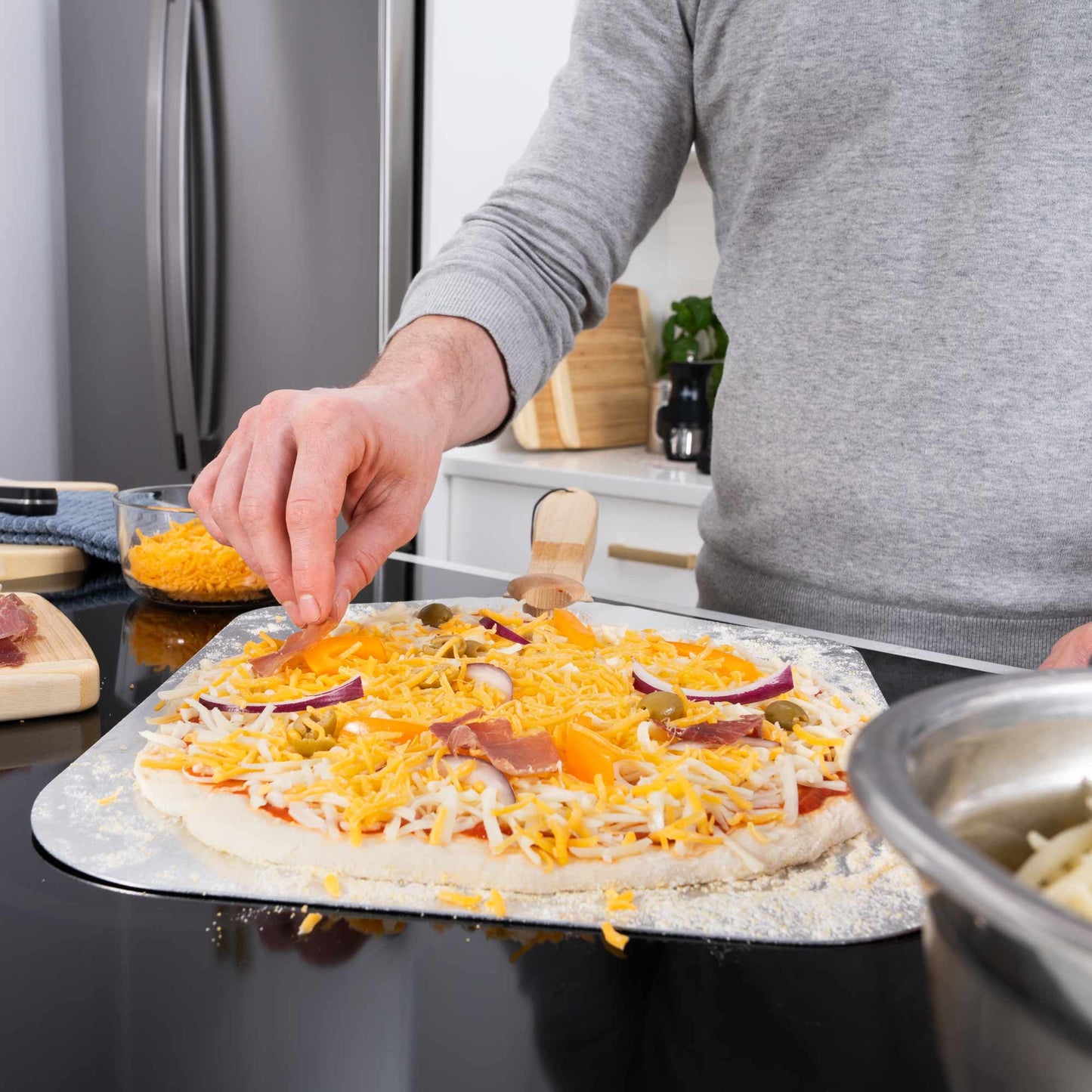 Pizza Peel with Folding Handle, 12x14-Inch