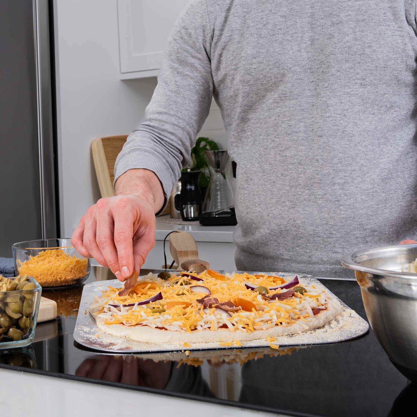 Pizza Peel With Folding Handle, 14x16-Inch