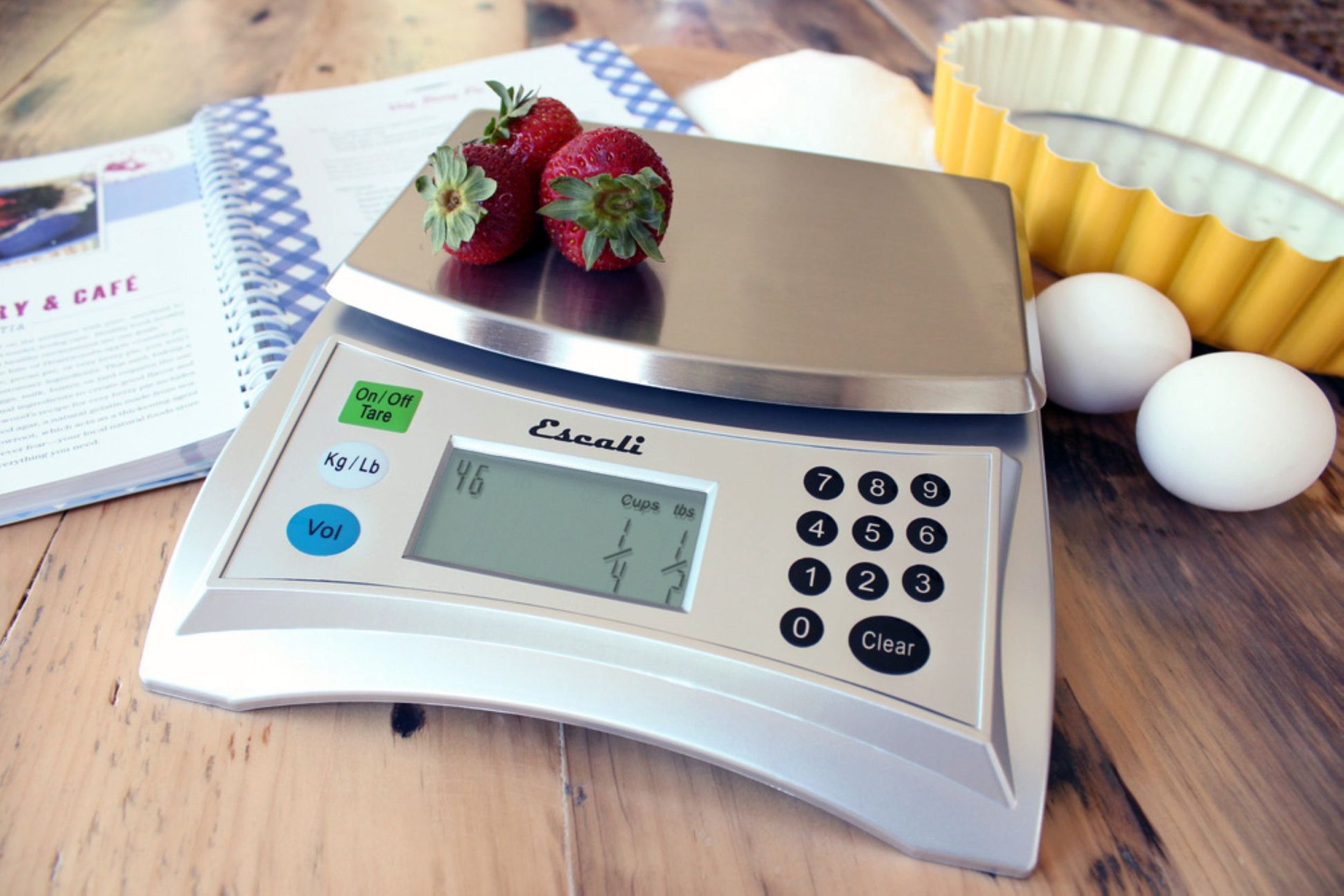 How to use a food scale for baking